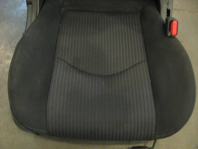11 Nissan 370Z Base RH Black Cloth Manual Seat  R18834