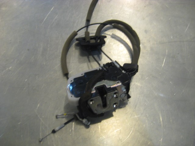 11 Nissan 370Z LH Driver Door Lock Actuator  R18914