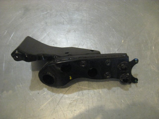 11 Nissan 370Z Rear LH Suspension Brace  R18964