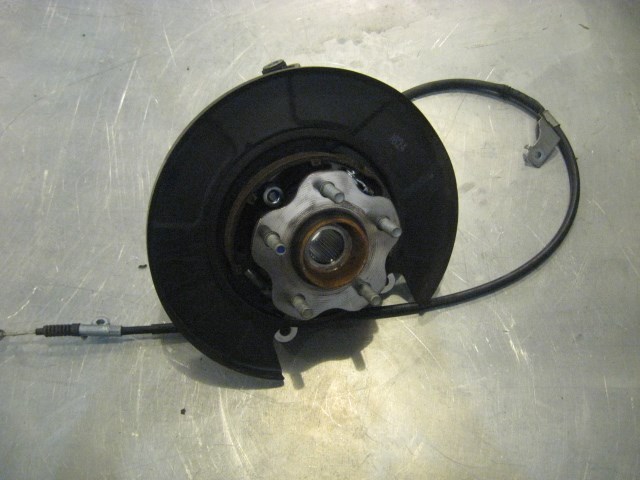 11 Nissan 370Z Rear LH Driver Spindle Hub Assy  R18997