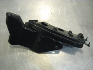 11 Nissan 370Z Rear RH Stay Arm Bracket  R19008