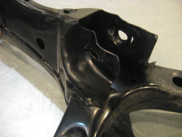 11 Nissan 370Z Rear Subframe Differential Cradle  R19017