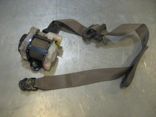 04 Acura RSX Front RH Seat Belt  R19059