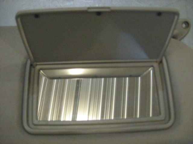 04 Acura RSX RH Sun Visor  R19067