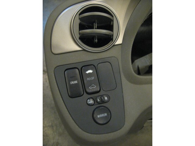 04 Acura RSX Base Dash Assembly  R19105