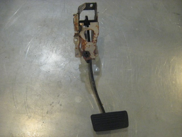 04 Acura RSX AT Brake Pedal  R19122
