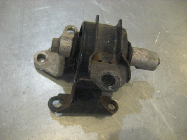 04 Acura RSX K20A3 Engine Mount  R19252