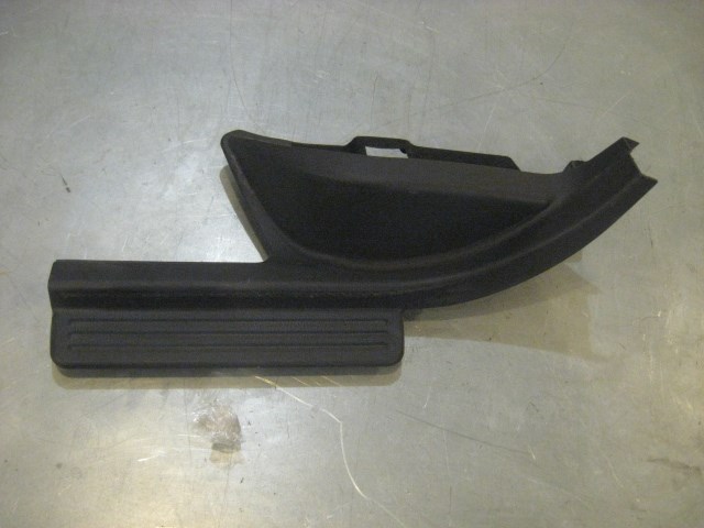02 Subaru IMPREZA Rear LH Door Sill Trim Plate 94061 FE010 R19300