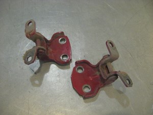 02 Subaru IMPREZA Sedan Rear LH Door Hinge Set  R19302