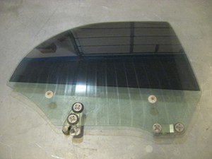 02 Subaru IMPREZA Sedan Rear RH Door Glass  R19305