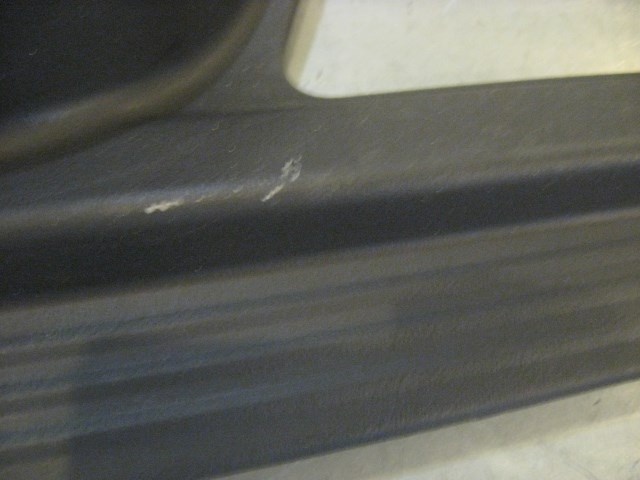 02 Subaru IMPREZA Sedan Rear RH Door Sill Plate 94061 FE000 R19308