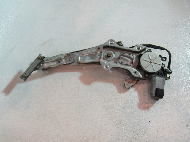 02 Subaru IMPREZA Sedan Rear RH Window Motor  R19311