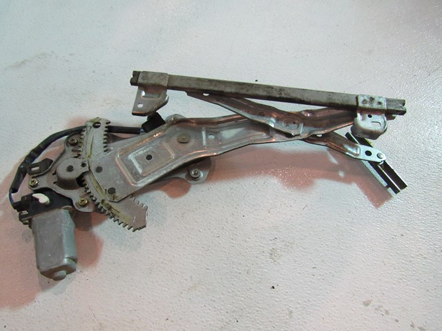 02 Subaru IMPREZA Sedan Rear RH Window Motor  R19311