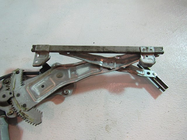 02 Subaru IMPREZA Sedan Rear RH Window Motor  R19311