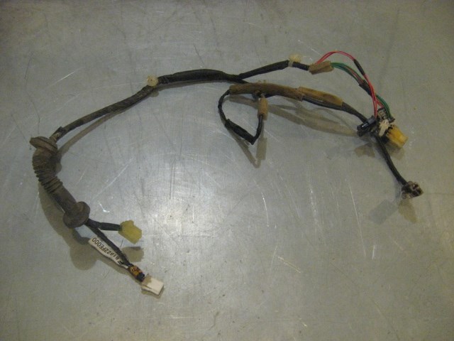 02 Subaru IMPREZA Rear RH Door Wiring Harness 81822FE000 R19314