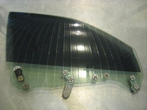 02 Subaru IMPREZA Sedan Front RH Door Glass  R19334