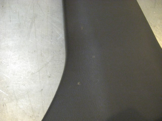 02 Subaru IMPREZA RH Lower B Pillar Trim Panel 94042FE000 R19338