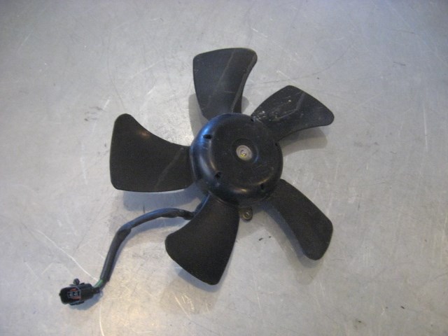 2002 Subaru IMPREZA WRX LH Driver Radiator Cooling Fan Blade OEM R19376