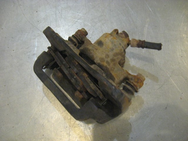 02 Subaru IMPREZA Rear LH Brake Caliper  R19408