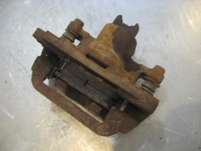 02 Subaru IMPREZA Rear RH Brake Caliper Assy  R19423