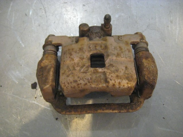 02 Subaru IMPREZA Rear RH Brake Caliper Assy  R19423