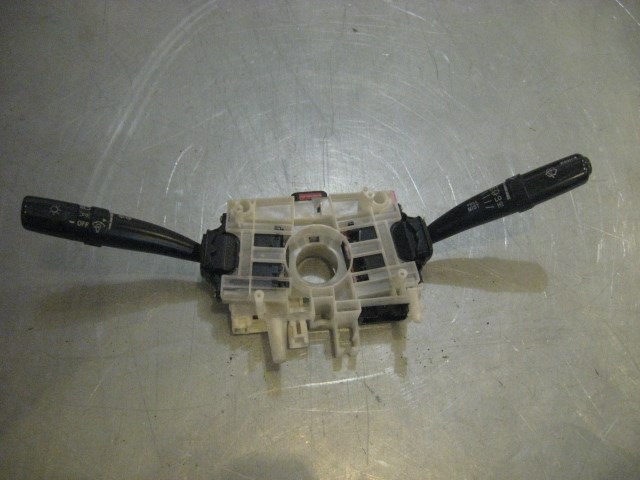 02 Subaru IMPREZA WRX Column Switch Assy  R19442