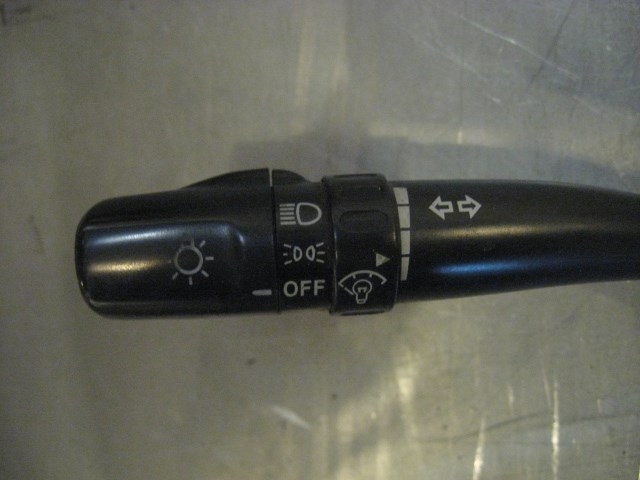 02 Subaru IMPREZA WRX Column Switch Assy  R19442