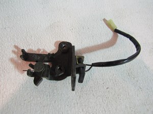 02 Subaru IMPREZA Sedan Trunk Latch  R19463