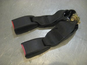 02 Subaru IMPREZA Rear LH / Center Seat Belt Buckles  R19471