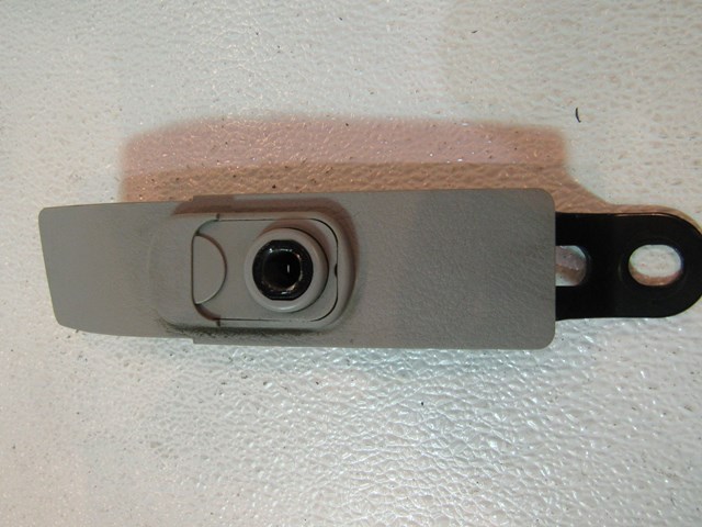 02 Subaru IMPREZA Sedan Rear LH Seat Belt Adjuster  R19472