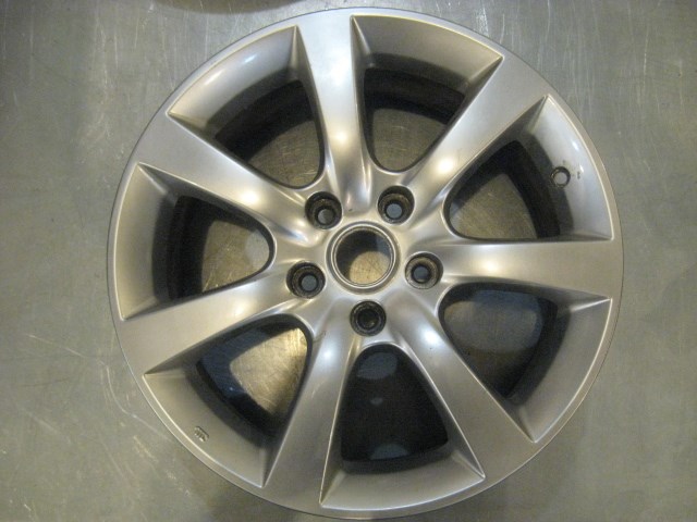 05 Infiniti G35 Sedan 17x7 7 Spoke wheel  R19475