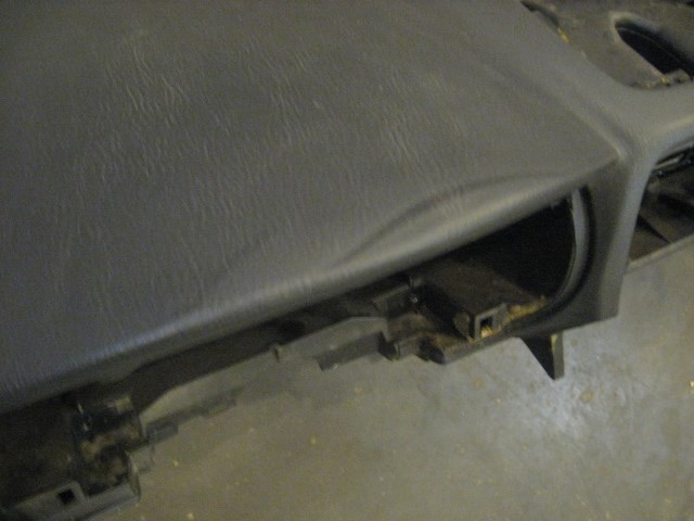 02 Subaru IMPREZA WRX Dash Assembly  R19533