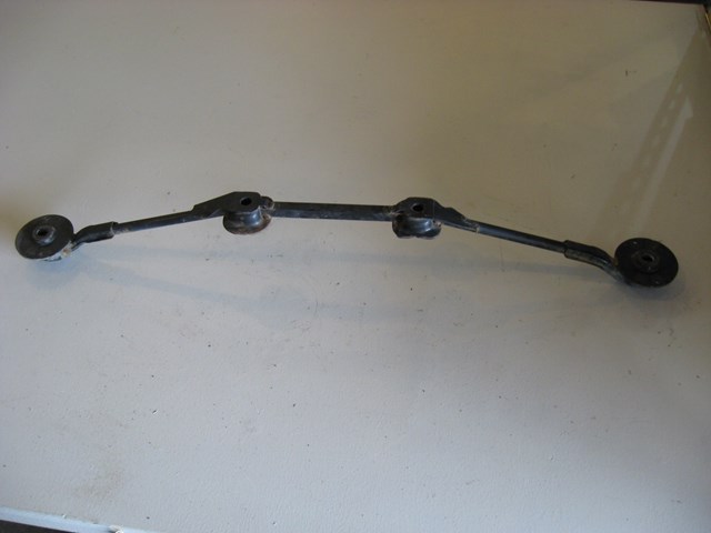 06 Nissan 350Z Rear Stay Pin  R6997