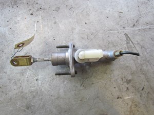2006 Nissan 350Z Clutch Master Cylinder OEM R7289