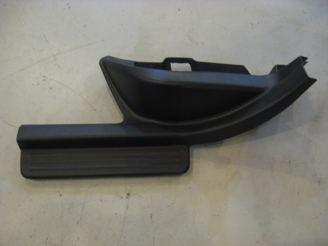 02 Subaru IMPREZA Rear LH Door Sill Plate  R7369