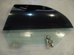 02 Subaru IMPREZA Rear LH Window Glass  R7377