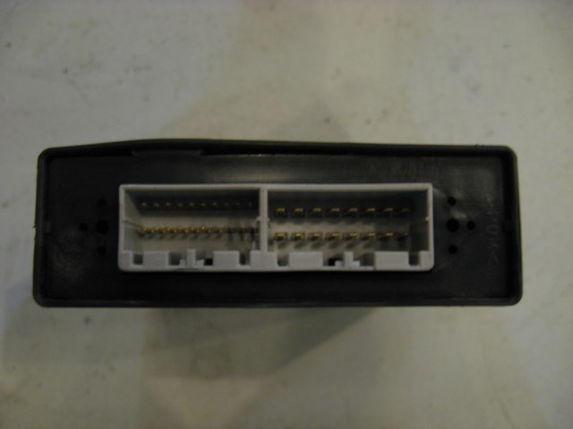 02 Subaru IMPREZA Multifunction Computer Module 88281 FE021 R7410