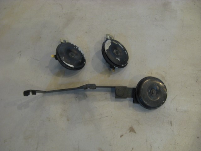 02 Subaru IMPREZA WRX Horn Set  R7521