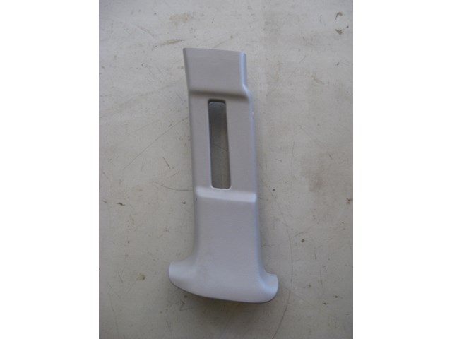 02 Subaru IMPREZA WRX LH B Pillar Trim  R7558