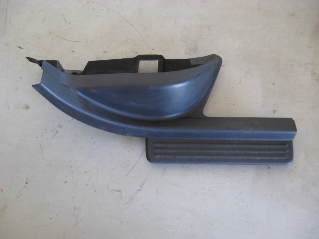 02 Subaru IMPREZA WRX Rear RH Door Sill Plate  R7569