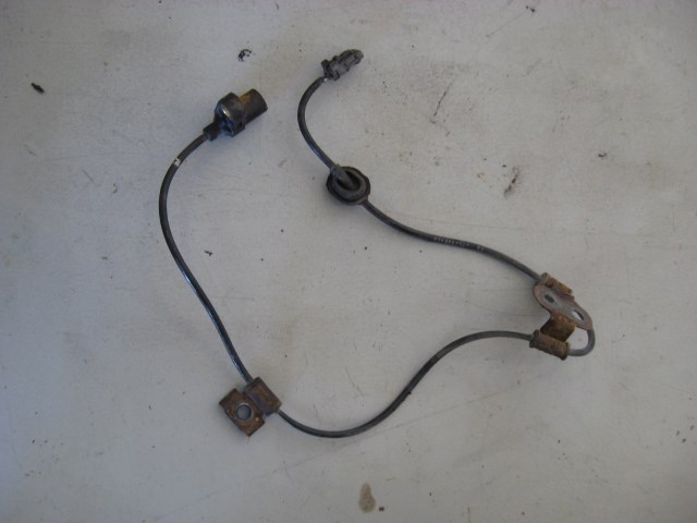 02 Subaru IMPREZA RS Front LH ABS Sensor  R7732