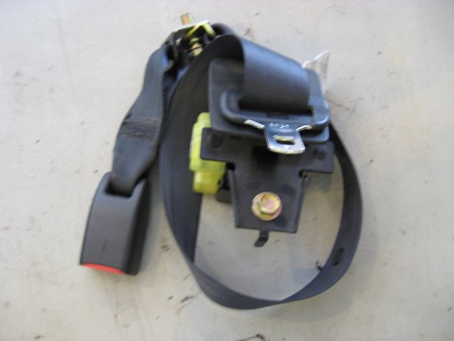 02 Subaru IMPREZA RS Rear LH Seat Belt  R7775