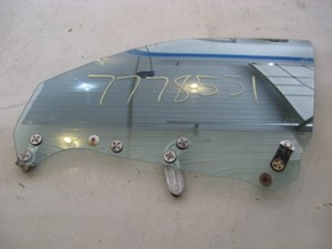 02 Subaru IMPREZA RS Front LH Door Glass  R7847