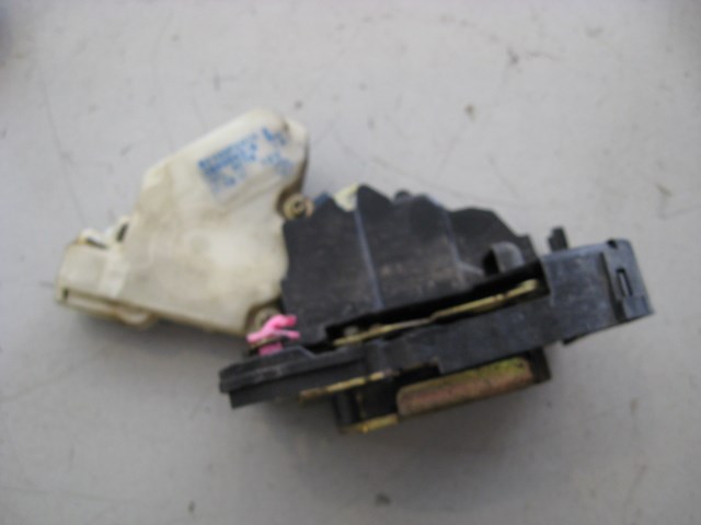 02 Subaru IMPREZA RS Front LH Door Lock Actuator  R7853