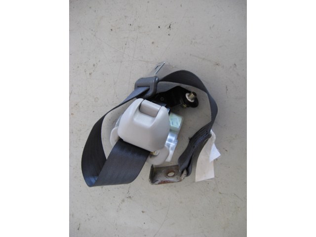 02 Subaru IMPREZA RS Rear RH Seat Belt  R7894