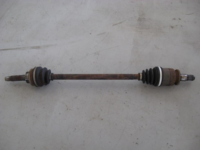 02 Subaru IMPREZA RS Rear RH Axle  R7897