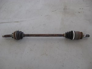 02 Subaru IMPREZA RS Rear RH Axle  R7897