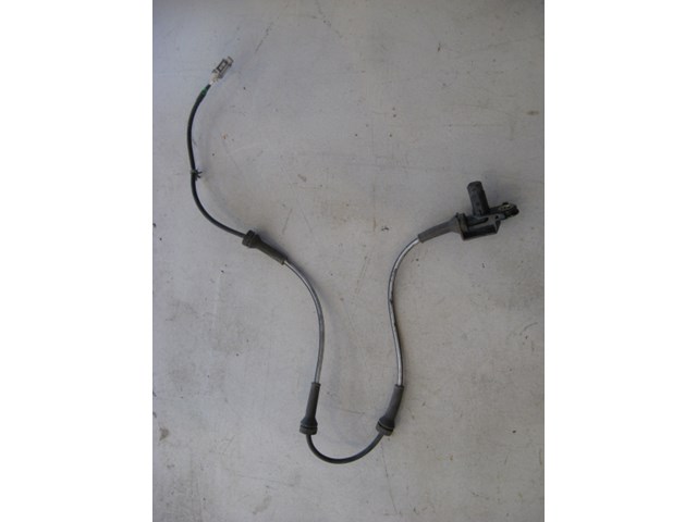 06 Nissan 350Z Front RH ABS Sensor  R7975