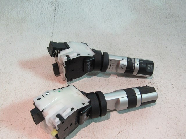 06 Nissan 350Z Column Switches R8051