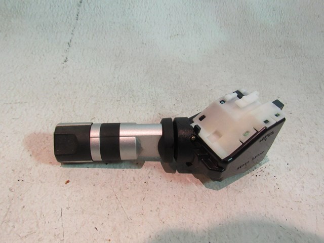 06 Nissan 350Z Column Switches R8051